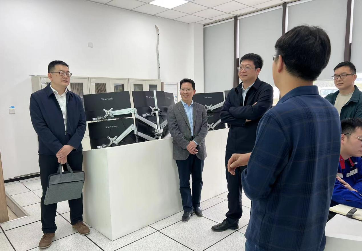 中石油勘探開發(fā)研究院蒞臨萬普隆考察調研 中石油勘探開發(fā)研究院蒞臨萬普隆考察調研
